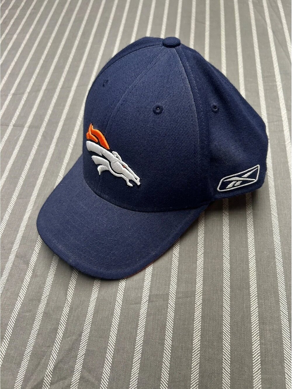 vintage Reebok Denver Broncos NFL baseball cap 7 3/4